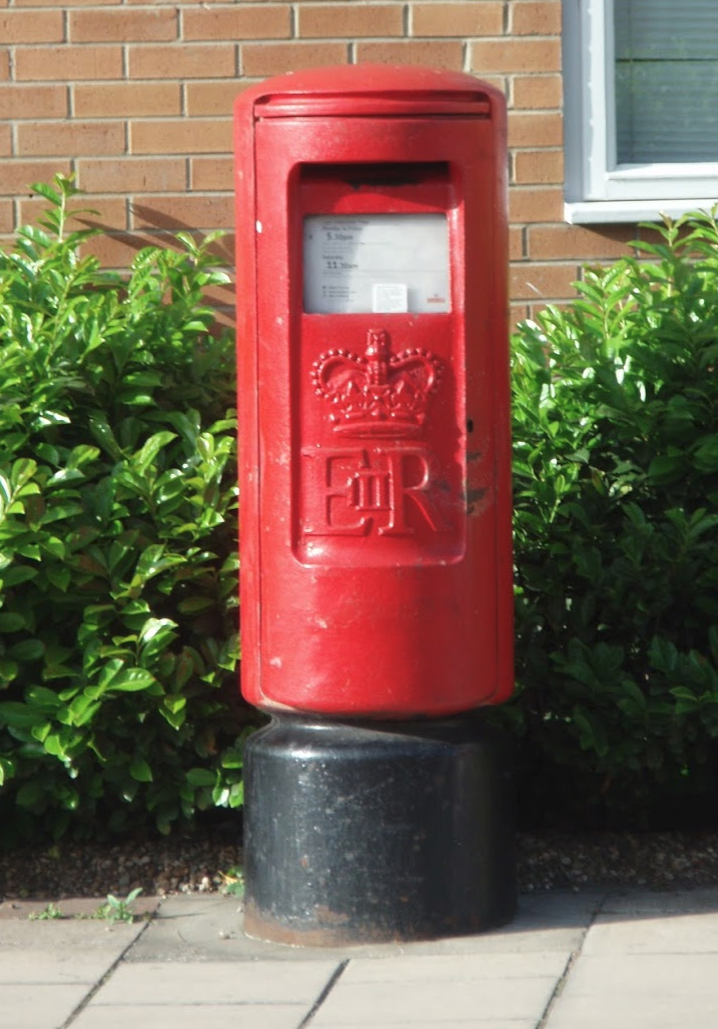 En typisk engelsk postkasse