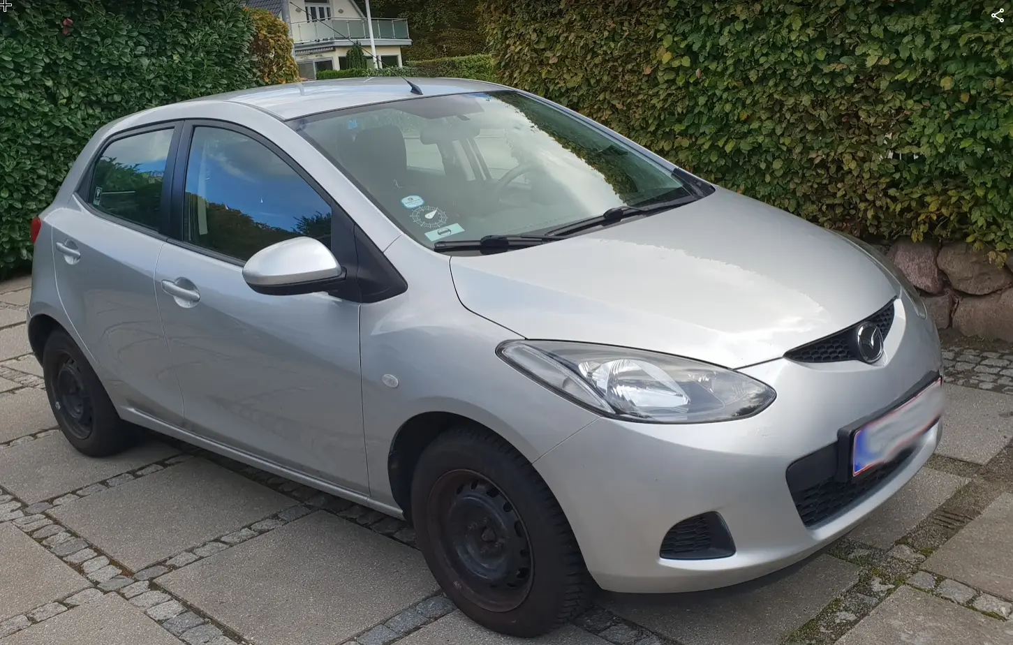 Mazda2